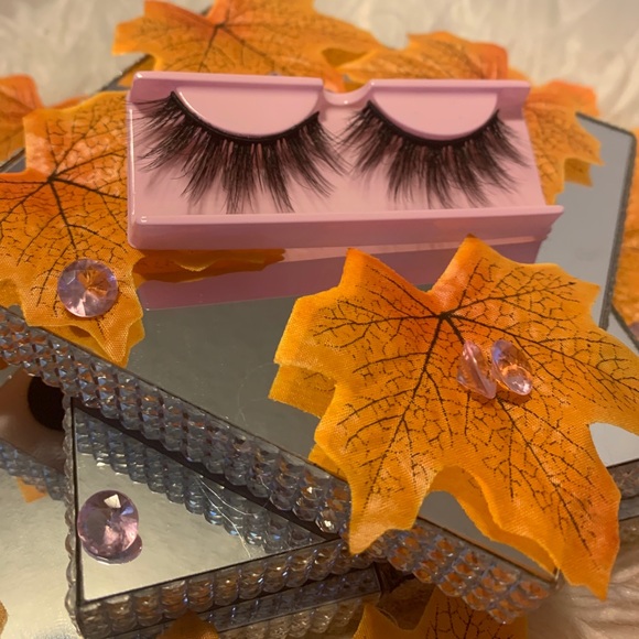 Too’Shiiny Lashes “Fiji Set” - Picture 4 of 6